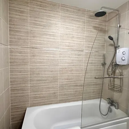 Room In Limerick With King Bed Exterior photo